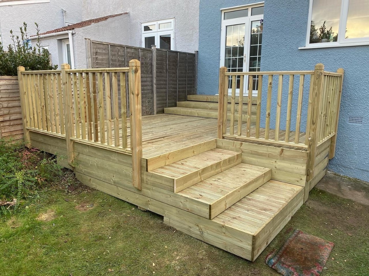 Multi-Level Decking Installation from Elite Fencing